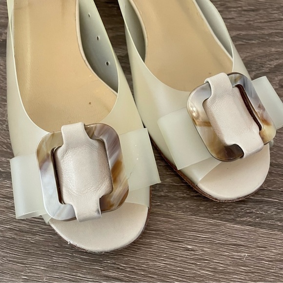 Stuart Weitzman Vintage Translucent Peep Toe Bow Slingback Sandals, Size 6.5N - Picture 2 of 9